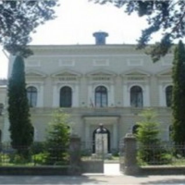 Un accident stupid a curmat viaţa unui îngrijitor de la Colegiul ”George Coșbuc” din Năsăud Un accident stupid a curmat viaţa unui îngrijitor de la Colegiul ”George Coșbuc” din Năsăud