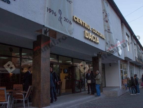 VIDEO: 4 motive pentru care nu ai voie să ratezi NOSA Film Festival, la Bistriţa! VIDEO: 4 motive pentru care nu ai voie să ratezi NOSA Film Festival, la Bistriţa!