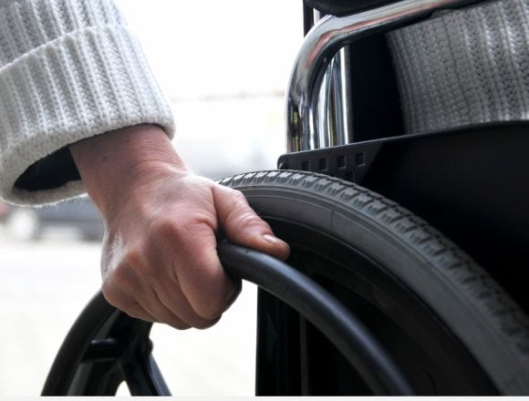 Cum au ajuns persoanele cu handicap de la taxe 0 la gunoi, la preț întreg Cum au ajuns persoanele cu handicap de la taxe 0 la gunoi, la preț întreg