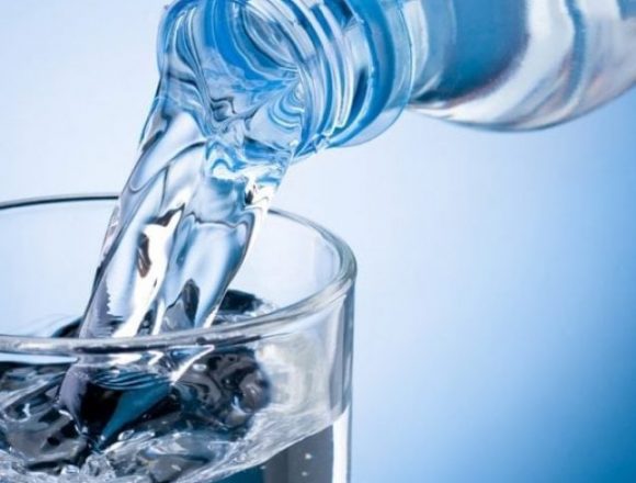 Este sau nu potabilă „apa cu aur” de la Maieru? Ce spun analizele de laborator Este sau nu potabilă „apa cu aur” de la Maieru? Ce spun analizele de laborator