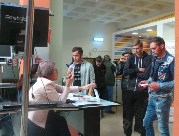 FOTO: În căutarea locului de muncă perfect…! FOTO: În căutarea locului de muncă perfect…!