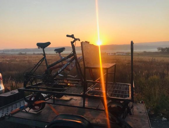 Ce spuneți de o „ciclodrezină”? În weekend se poate pedala pe calea ferată la Teaca Ce spuneți de o „ciclodrezină”? În weekend se poate pedala pe calea ferată la Teaca