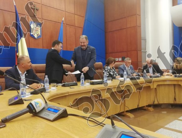 FOTO/VIDEO: Vom avea și stadion de atletism în Wonderland! S-a semnat contractul de finanțare pentru Complexul sportiv! FOTO/VIDEO: Vom avea și stadion de atletism în Wonderland! S-a semnat contractul de finanțare pentru Complexul sportiv!