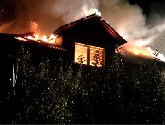 FOTO – GROAZNIC: Bunic mort într-un incendiu în Budac FOTO – GROAZNIC: Bunic mort într-un incendiu în Budac