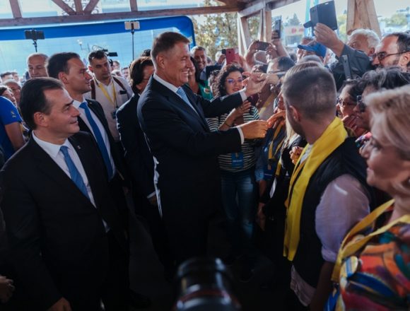 Iohannis: Războiul cu PSD nu s-a terminat. Urmează bătăliile pentru prezidențiale, locale și parlamentare Iohannis: Războiul cu PSD nu s-a terminat. Urmează bătăliile pentru prezidențiale, locale și parlamentare