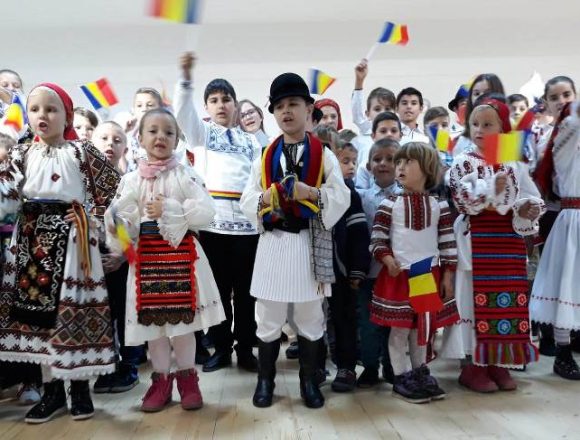 FOTO: Sărbătoare la Cristeștii-Ciceului FOTO: Sărbătoare la Cristeștii-Ciceului