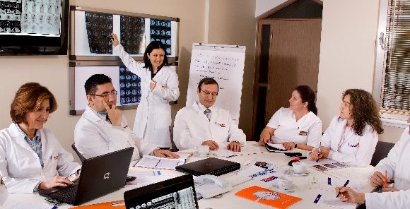 La Spital, ca-n marile centre: O comisie de medici analizează fiecare caz și stabilesc împreună tratamentul! La Spital, ca-n marile centre: O comisie de medici analizează fiecare caz și stabilesc împreună tratamentul!