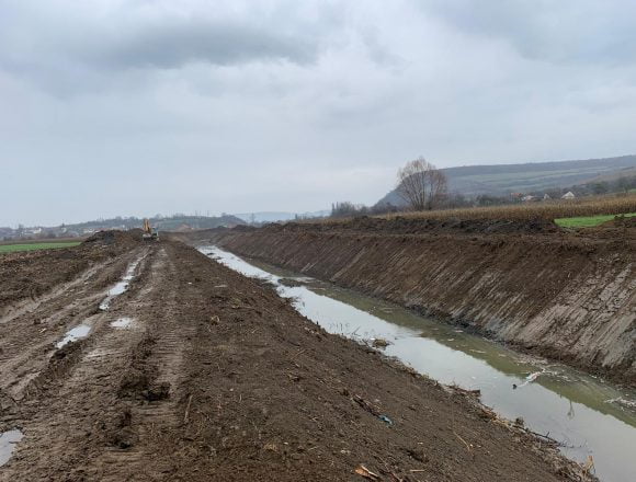 FOTO: Fără betoane pe râul Dipșa, la Lechința! FOTO: Fără betoane pe râul Dipșa, la Lechința!