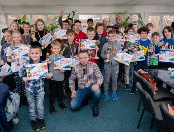 FOTO: CUPA CÂRLIONȚ LA ȘAH 2019, Ediția a II-a FOTO: CUPA CÂRLIONȚ LA ȘAH 2019, Ediția a II-a