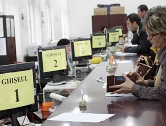 Aproape un sfert din salariații din Bistrița-Năsăud lucrează la stat Aproape un sfert din salariații din Bistrița-Năsăud lucrează la stat
