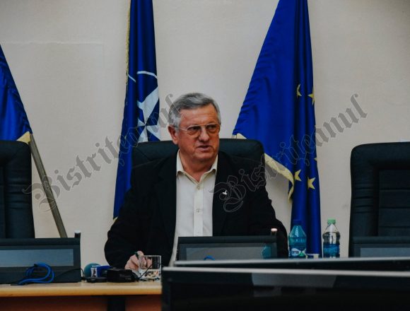 VIDEO Ovidiu Crețu: Mi-am făcut datoria față de țară! Poate voi ocupa un fotoliu de consilier VIDEO Ovidiu Crețu: Mi-am făcut datoria față de țară! Poate voi ocupa un fotoliu de consilier