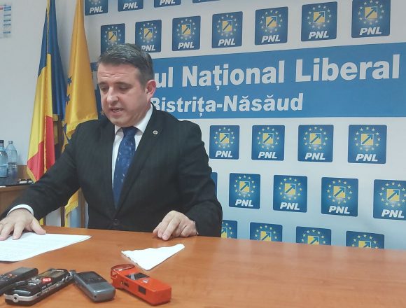 Ioan Turc le cere consilierilor locali să voteze pentru subvenționarea taxei de salubrizare Ioan Turc le cere consilierilor locali să voteze pentru subvenționarea taxei de salubrizare