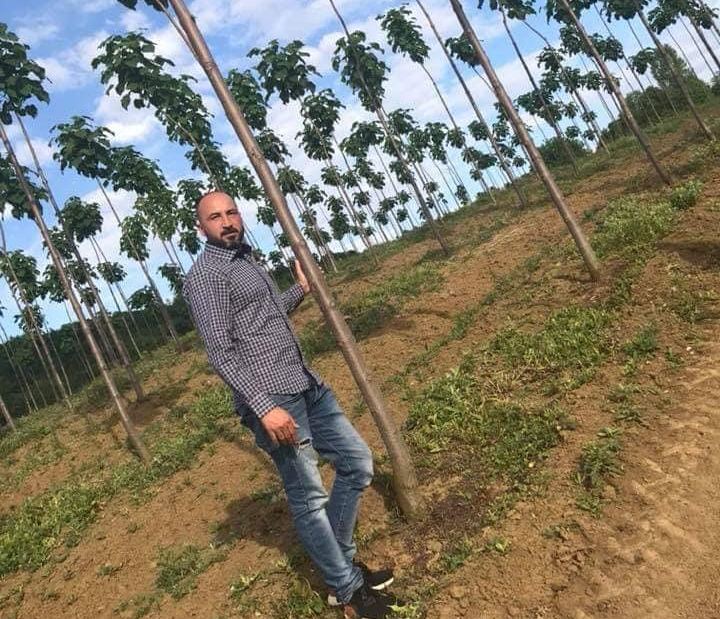 Din pământ, la ușa ta, cu doar un click! Paul Rus, bistrițeanul care și-a adus pasiunea pentru agricultură, în secolul XXI 1 Paul Rus Ferma Marioarei Blajeni 0
