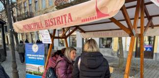 ORDINE la terasele din centrul istoric și la comercianții ambulanți: Primăria Bistrița vrea reguli, amenzi mai mari și confiscarea bunurilor