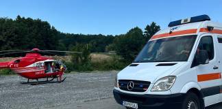 GRAV accident pe DN 17: Copil de 12 ani în stop cardiorespirator, după ce a fost lovit de mașină