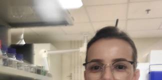 FOTO – De la clapele pianului din Bistrița în laboratoarele de top din Singapore: Povestea Biancăi Tihăuan, doctor în Biologie