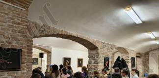 FOTO/VIDEO – REBREANU New Collection: (video) poeme citite printre lacrimi, dezvăluiri / îngrijorări despre AI, concert de jazz astăzi cu Nicholas Simion