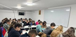 EXCELENT – Meditații gratuite, la Protopopiatul Ortodox Năsăud: „Copiii sunt foarte deschiși și vin cu drag”