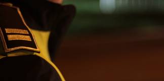 Fără permis, cu armă în mașină, fuge de poliție: Aventură penală, cu final la închisoare pentru un tânăr de 18 ani