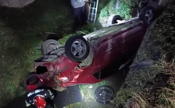 NĂSĂUD: Autotursim răsturnat în afara carosabilului