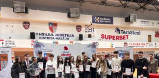 Sute de elevi și profesori de excepție din Bistrița-Năsăud au fost premiați de Consiliul Județean