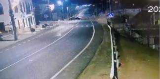 VIDEO -Imagini cu impactul dintre cele două autoturisme din Prundu Bârgăului, în urma căruia doi tineri au murit