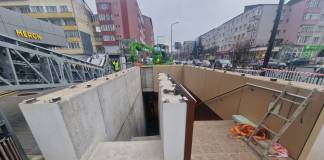 FOTO: Se montează scările rulante la pasajul subteran din Decebal!