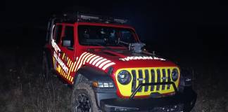 O femeie cu probleme psihice, dată dispărută, căutată cu drona în zona împădurită din Telciu