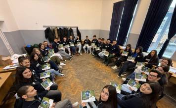 FOTO: 234 de elevi din Teaca, Maieru, Sângeorz, Beclean și Bistrița finalizează cursurile de prevenție REBOUND