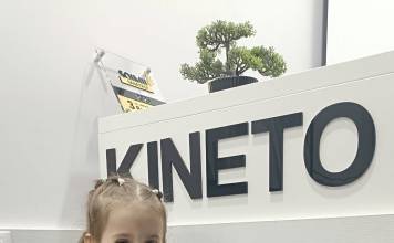 FOTO: La doar 4 anișori, Sofia luptă zi de zi să ajungă să pășească singură! O AJUTĂM?