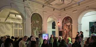 FOTO/VIDEO – Învăluitoare mixaje pe vinyl cu Dan Vamanu, ieri seară, la Bistrița, la proiecția filmului „Surzenie”