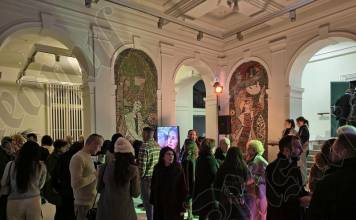 FOTO/VIDEO – Învăluitoare mixaje pe vinyl cu Dan Vamanu, ieri seară, la Bistrița, la proiecția filmului „Surzenie”