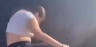 VIDEO – ȘOCANT: Elevă snopită în bătaie, lângă Liceul Sanitar din Bistrița! „Bătăile de stradă”, un fenomen la modă