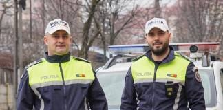 Și polițiștii pot fi îngeri păzitori! CE au făcut doi polițiști din Viile Tecii pentru o femeie din Satu Mare: