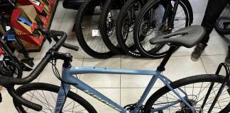 NU cumpărați bicicleta și laptopul din imagini! Au fost furate