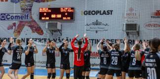 DEBUT al Junioarelor 2 în Women`s Youth Club Trophy! Meci plin de emoție și așteptări, în 2 aprilie, la TeraPlast Arena