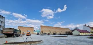 FOTO/VIDEO – Lucrările la parcarea de pe Bistricioarei, pe ultima sută de metri! Primarul Lazany: „La finalul lunii martie va fi gata”