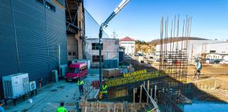 Un privat pregătește cea mai mare parcare supraetajată din Bistrița, cu 250 de locuri