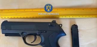 Un tânăr din Zagra, prins cu un pistol deținut ilegal! A cumpărat-o din Germania în decembrie
