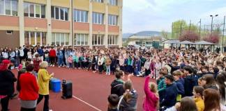 FOTO: „Reciclezi pentru viitorul tău”: Premii în biciclete și gadget-uri, pentru cei mai harnici elevi din Bistrița, Maieru, Ilva Mică, Feldru, Șanț