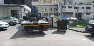 FOTO – Curățenie de Paște, și la Supercom: Se spală containerele pentru deșeuri reziduale din Bistrița