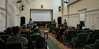 FOTO/VIDEO: Umbrele istoriei, într-o seară KineDok de excepție, la Bistrița. Între adevăr și mistificare: Ce am fost și ce am ales să uităm