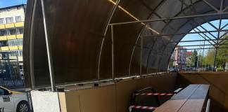 Scările rulante de la pasajul din Decebal, încă închise. Bătrânelul accidentat, tot în stare critică