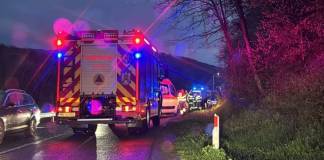 FOTO/VIDEO: Microbuz răsturnat în localitatea Liviu Rebreanu. Șapte victime implicate