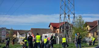 FOTO – Deținuții, scoși la igienizat Bistrița! PE unde trebuie să curețe: