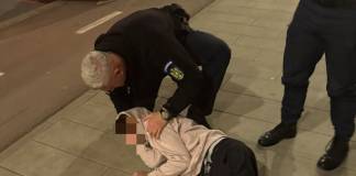 FOTO: Bărbat găsit în stare de inconștiență, de jandarmi, transportat la spital