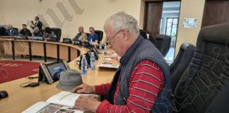 VIDEO: „Vrem să reparăm poarta de la Șincai 30, dar nu găsim meșteri pricepuți la decorațiunile alea șmechere…”