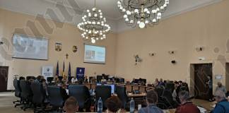 FOTO/VIDEO: Sala Primăriei Bistrița, plină la lansarea Ghidului de bune practici pentru reabilitarea clădirilor istorice