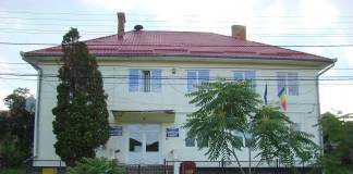 PERCHEZIȚII la primăria Miceștii de Câmpie: Un funcționar public a decontat servicii de consultanță, în paralel, pentru capele mortuare