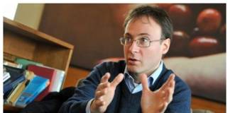 „Trecutul ca temniță”: Cum s-a născut regimul lui Viktor Orbán? Conferință-eveniment cu reputatul istoric Stefano Bottoni, la Bistrița